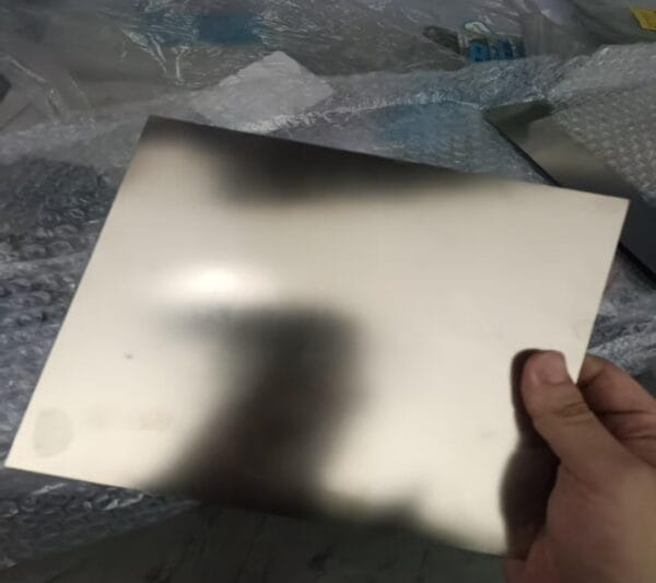 High-precision Nitinol sheet with polished surface finish